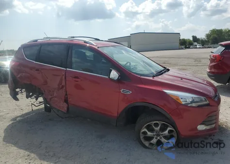 2016 Ford Escape Titanium z USA, uszkodzony, nr VIN 1FMCU9J96GUC17053